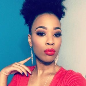 Meet your Posher, Gabrielle